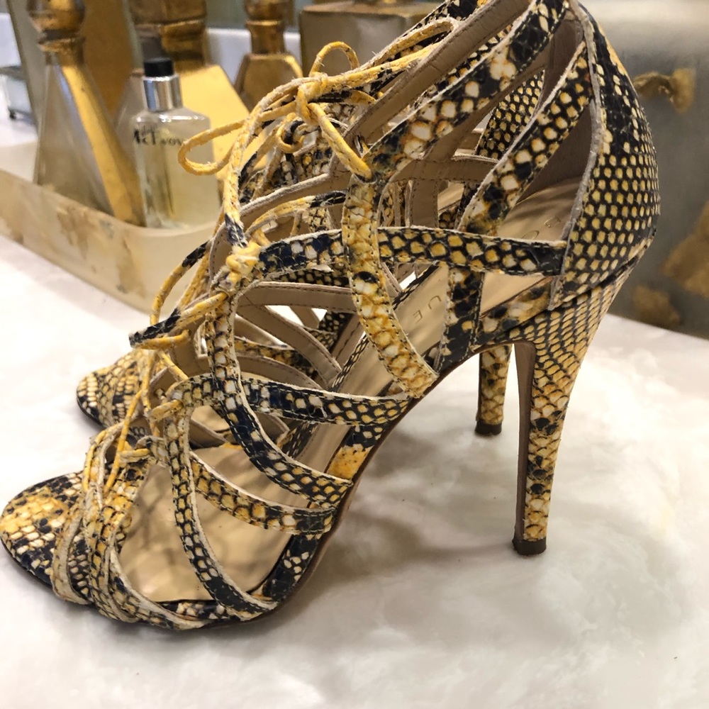 Yellow snakeskin print sandals, lace-up, Sz 7